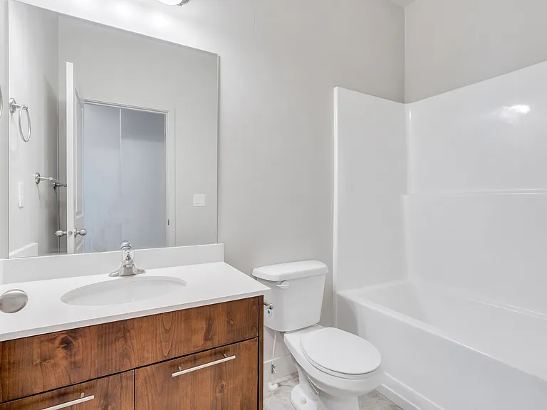 708 W Bronze Leaf Rd #1 — Photo 5