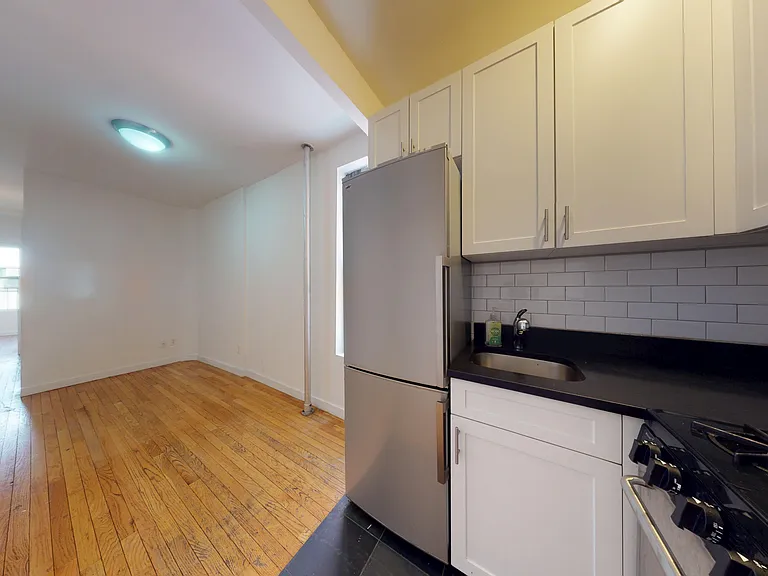 312 E 91st St #4E — Photo 5