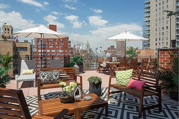 Sold by Stribling | media 1