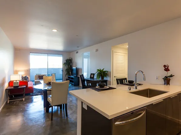 The Point - Residential, 3805 Ingraham St APT 309, San Diego, CA 92109