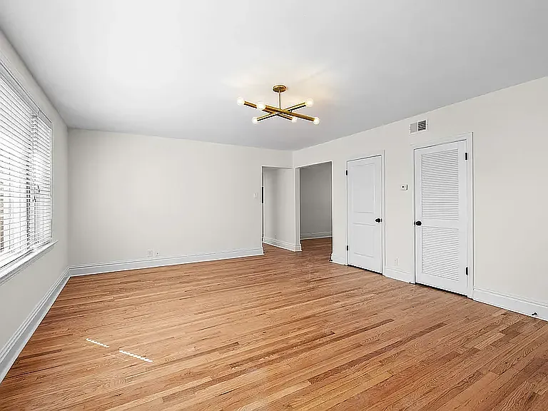 7519 Oxford Dr #3 — Photo 4