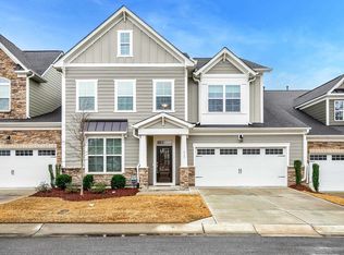 912 River Bark Pl, Cary, NC 27519
