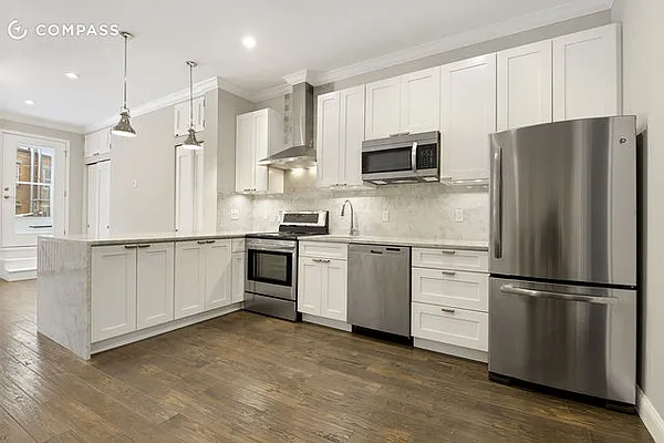 Rented by Compass | media 13