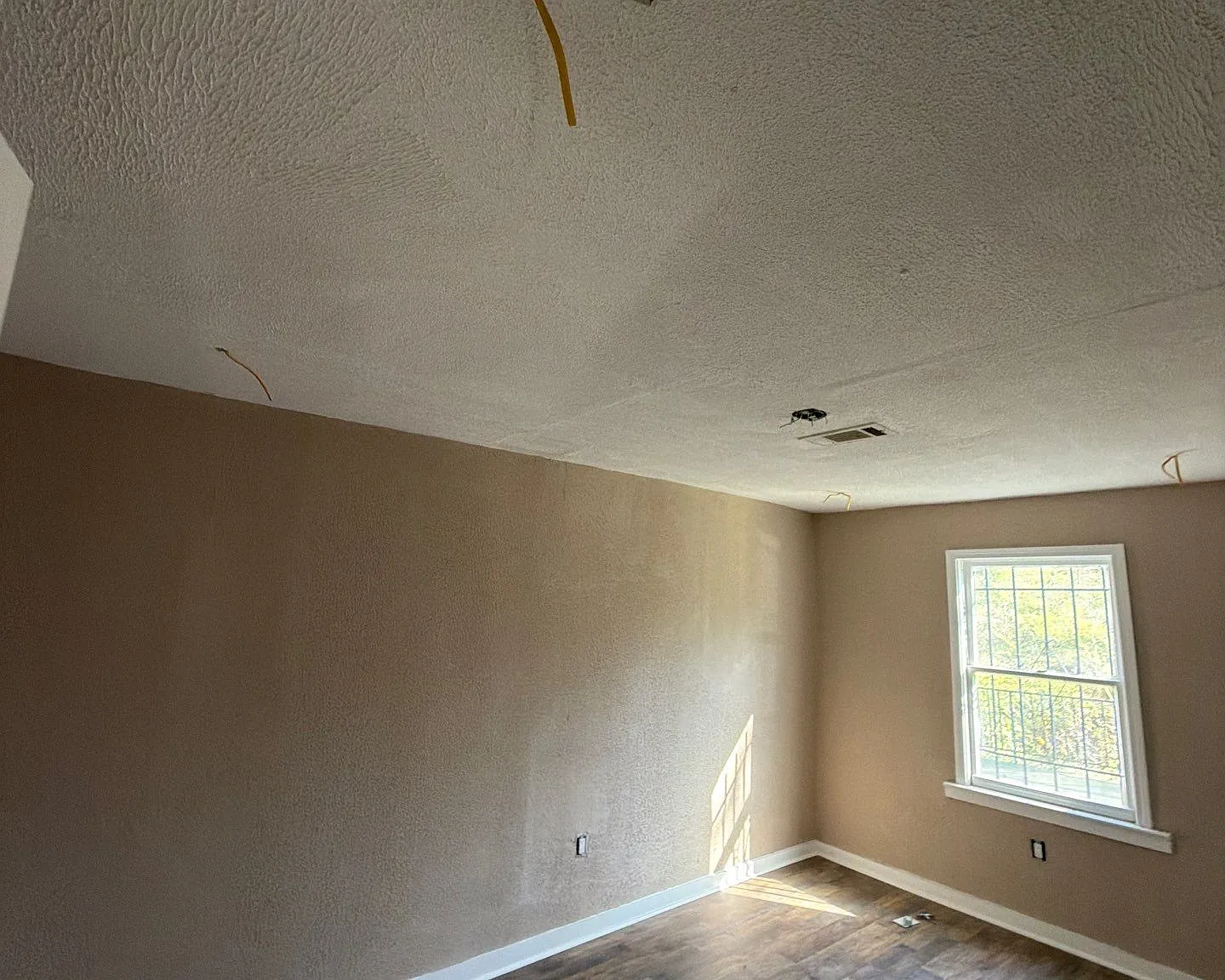 267 Woody Drive - 1 — Photo 2