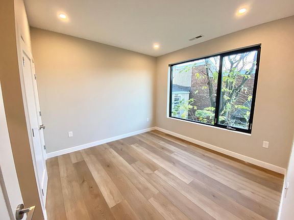 5th image of 519 Poplar St #B118