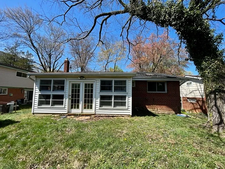 912 Hoyt St — Photo 31