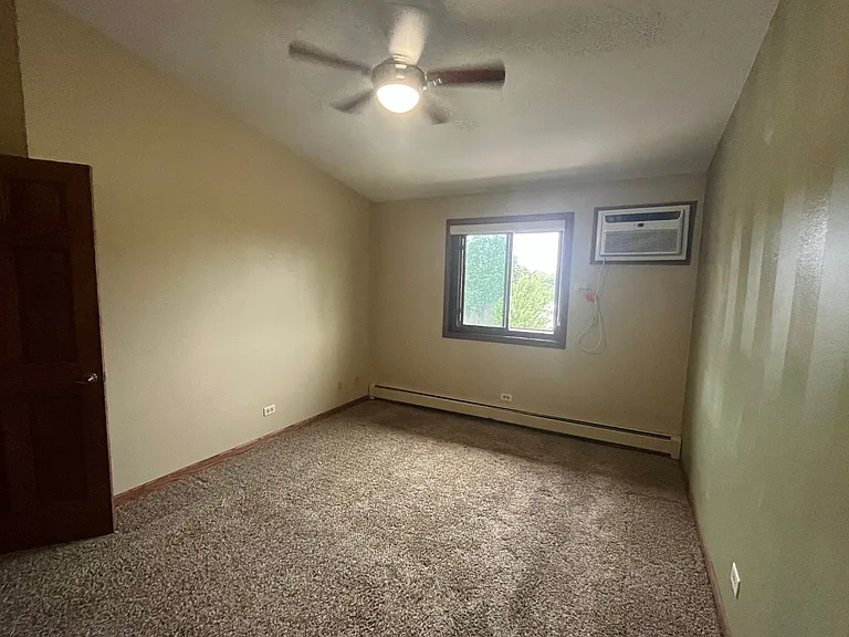 5 Cedar Ct #18 — Photo 8