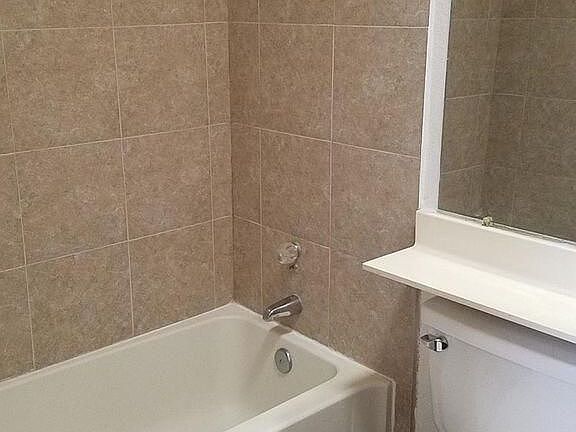 4th image of 6051 Bridalveil Dr