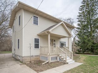 1527 W Lawn Ave, Milwaukee, WI 53209