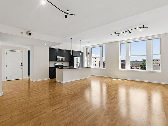 2nd image of 145 N High St APT 400