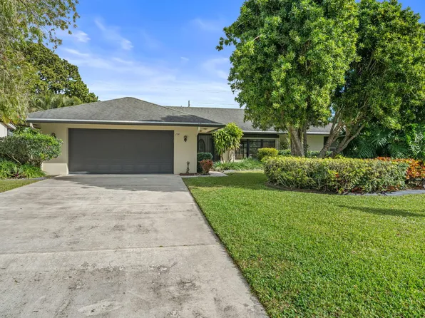 256 Sandpiper Avenue, Royal Palm Beach, FL 33411