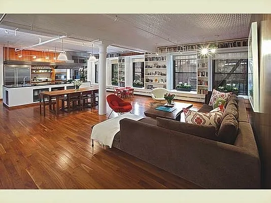 Sold by Stribling | media 22