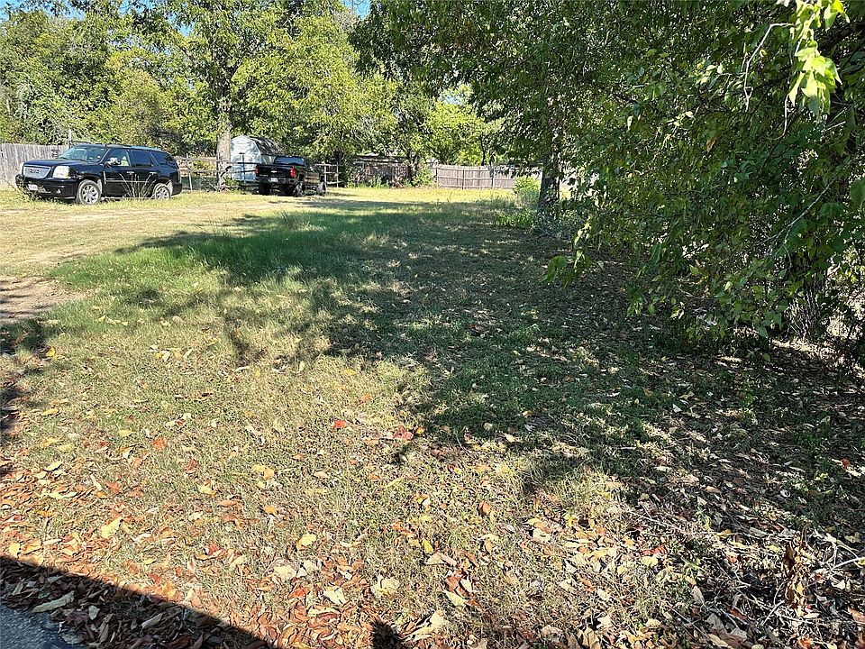 1st image of 2912 Owens St