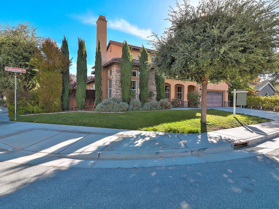 1st image of 16815 Cabernet Cir