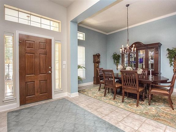 3rd image of 2331 Berwick Dr