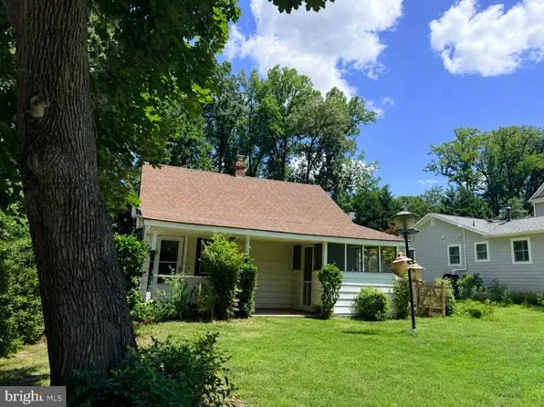 733 Anderson Ave, Rockville, MD 20850