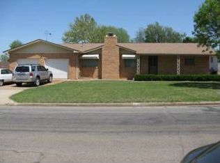 610 14th St, Alva, OK 73717