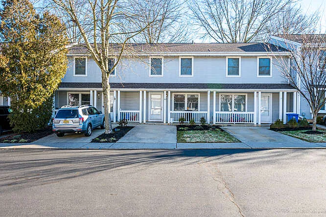 79 David Brearly Ct — Photo 1