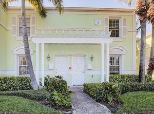 4909 Cobia Dr SE, Saint Petersburg, FL 33705