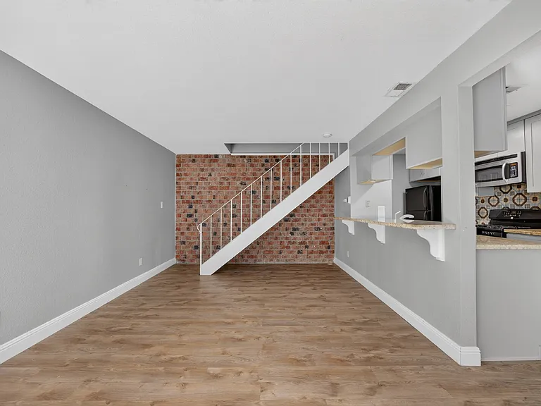 6252 Cavan Dr #3 — Photo 9