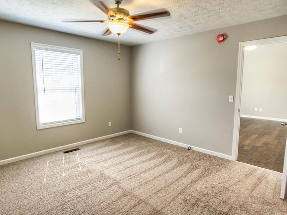 5th image of 209 Oakdale Dr