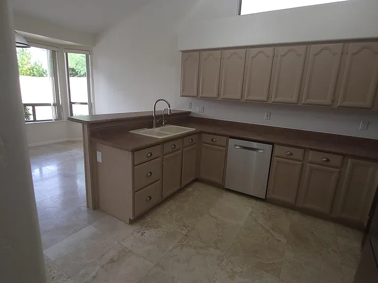 9756 E Pine Valley Rd — Photo 11
