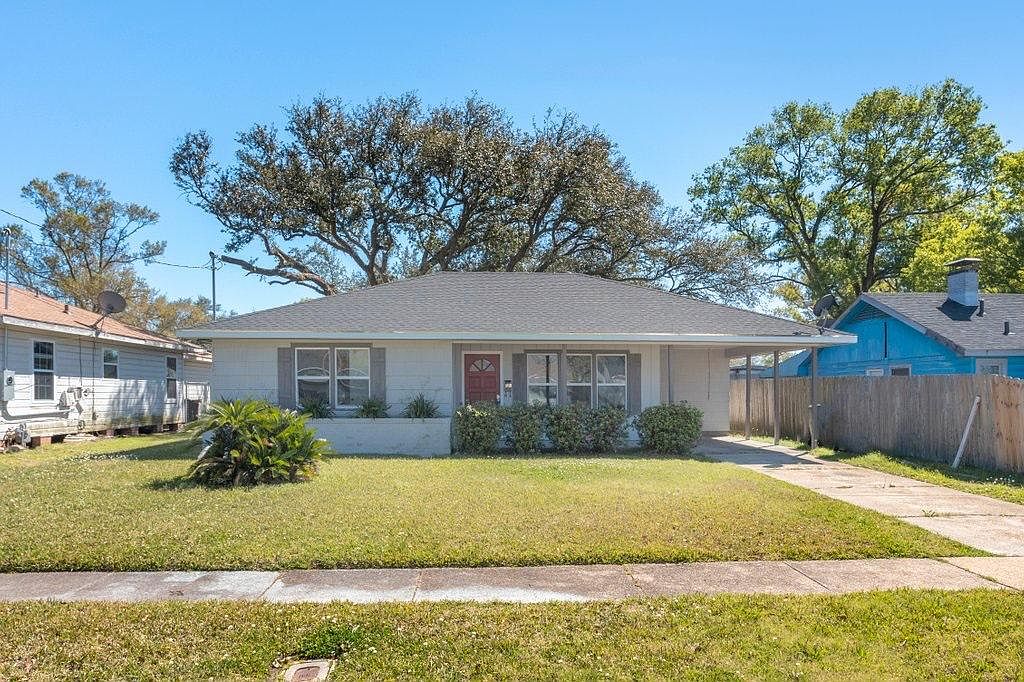 1910 10th St Lake Charles LA 70601 Zillow