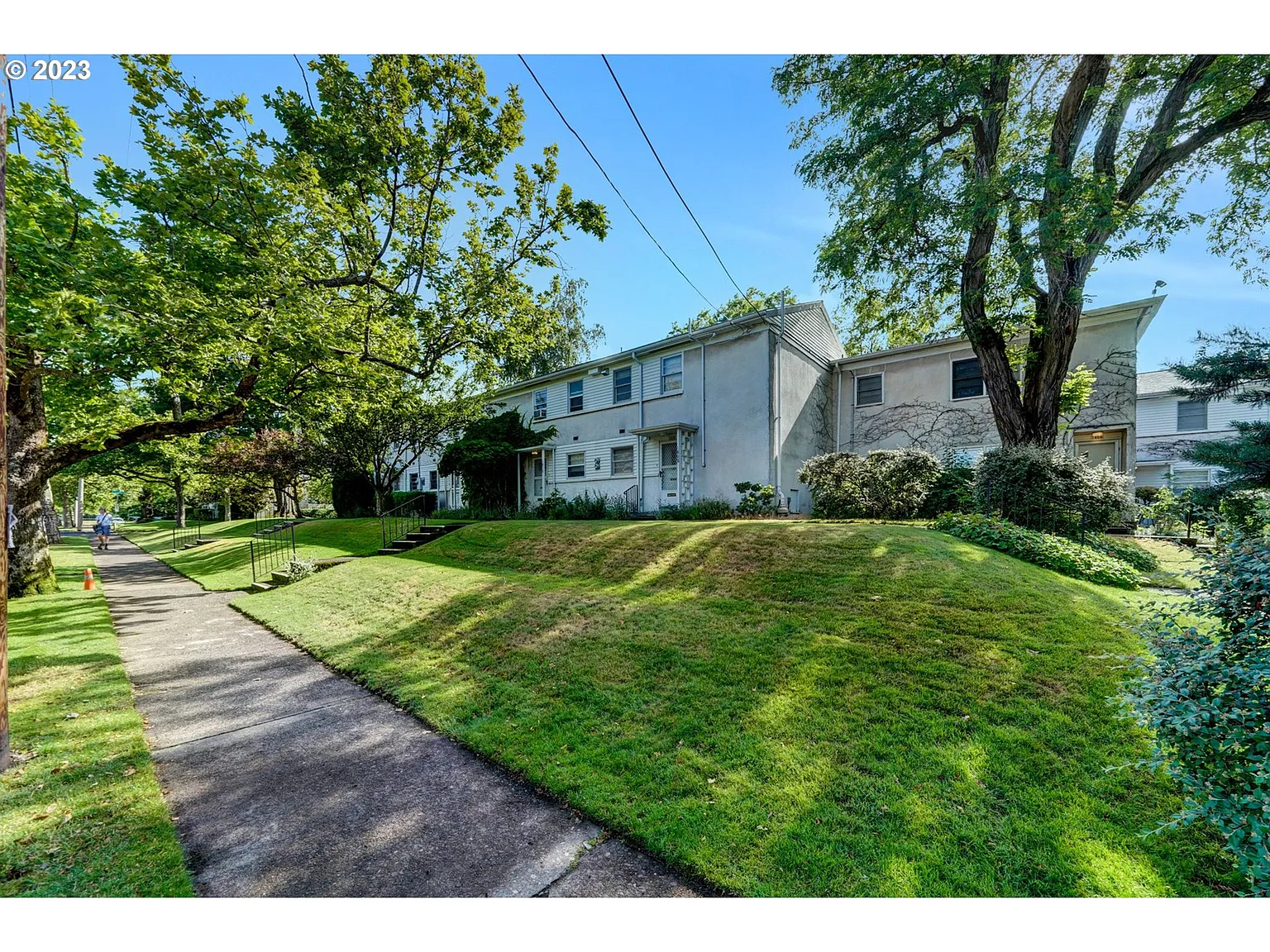 1804 NE 67th Ave photo 1