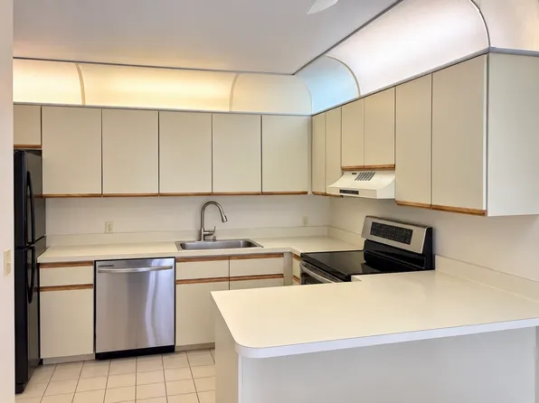 5150 Fountains Dr S #211, Lake Worth, FL 33467