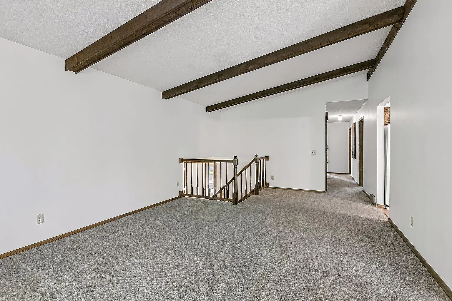 3 bed, 1300 sqft, $2,500 — Photo 3
