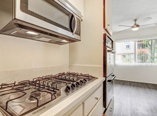 13157 Riverside Dr #9554497, Sherman Oaks, CA 91423