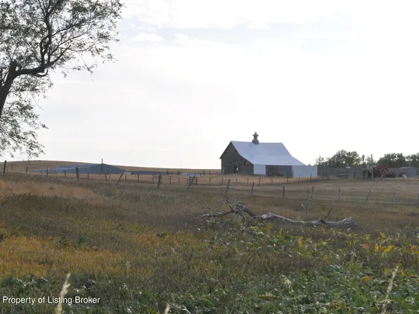 19415 108th St, Lemmon, SD 57638