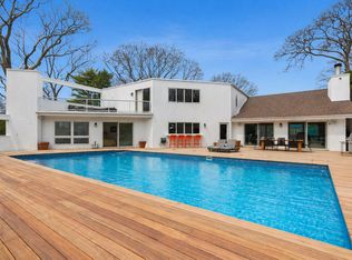 2 Acorn Path, Quogue, NY 11959