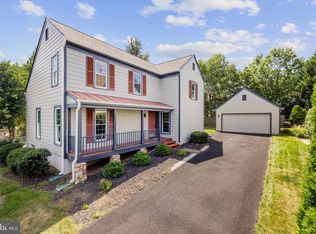 15 Linden Hill Way SW, Leesburg, VA 20175