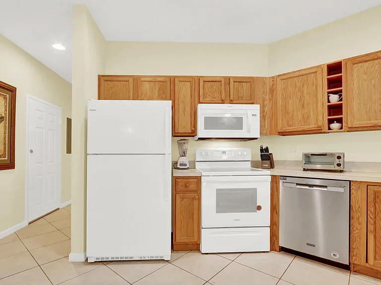 8319 Mulligan Cir — Photo 6