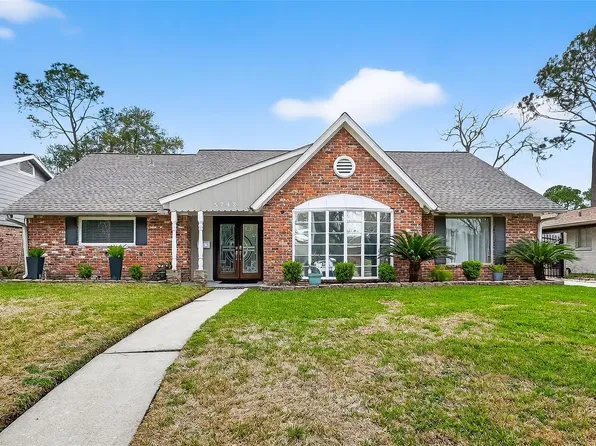 5743 Warm Springs Rd, Houston, TX 77035