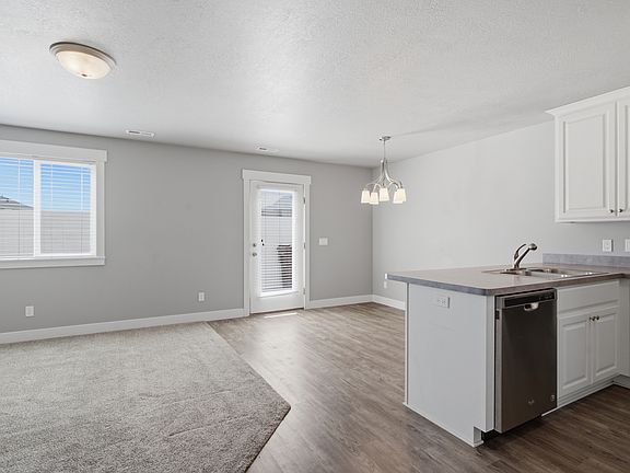 4th image of 245 W 1950 N