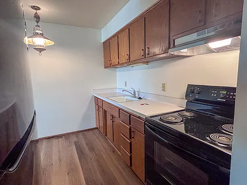 905 Oak Ave #106 Photo 1