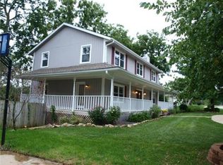 1213 NE Pilgrim Way, Lees Summit, MO 64086