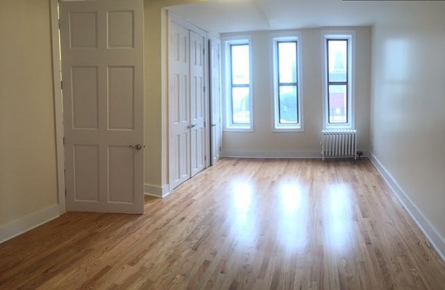 2nd image of 500 Saint Johns Pl APT 1O