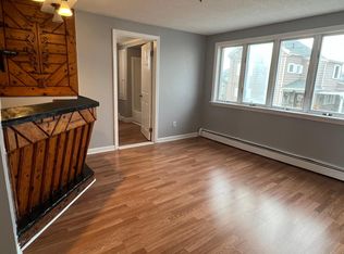 111 Division St APT 1, Fall River, MA 02721