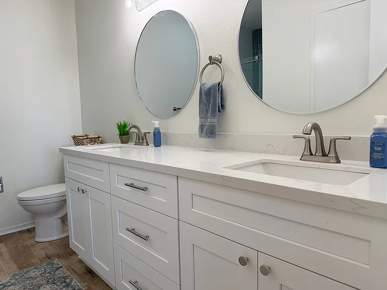 921 Marine Dr — Photo 19