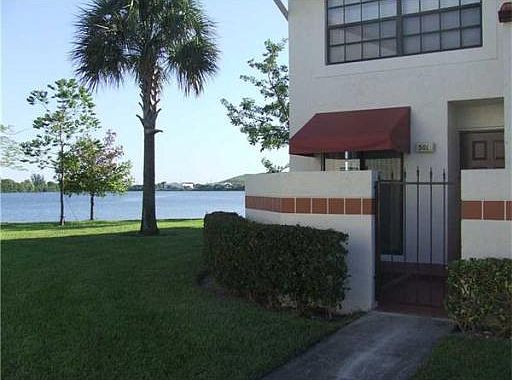 1st image of 501 Lincoln Ct #501