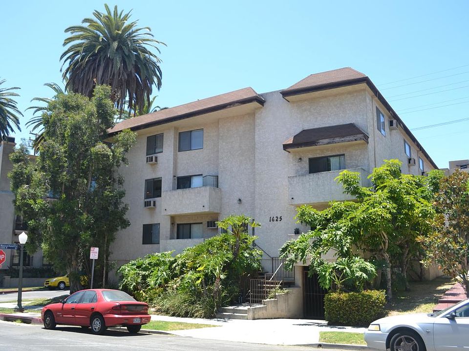 Exterior of Building, 6B