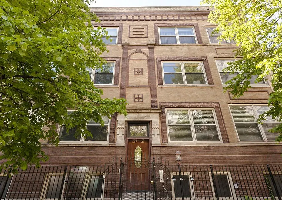819 W Eastwood Ave #1E