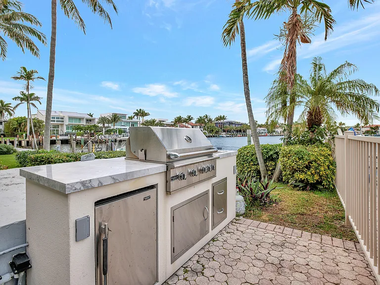 2727 Yacht Club Blvd #2A — Photo 52