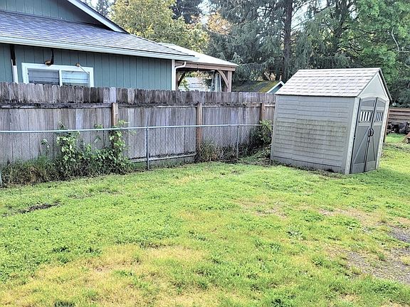 4th image of 2507 Erlands Point Road NW