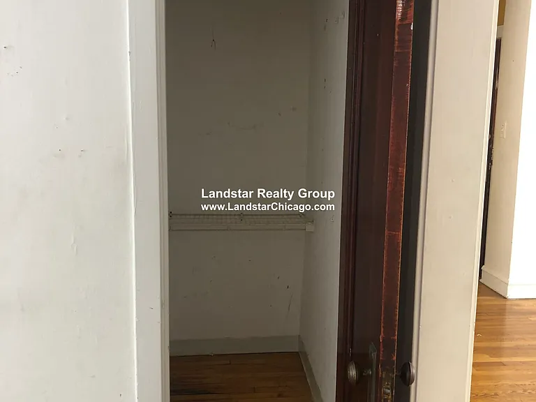 4043 N Mozart St #1E — Photo 10