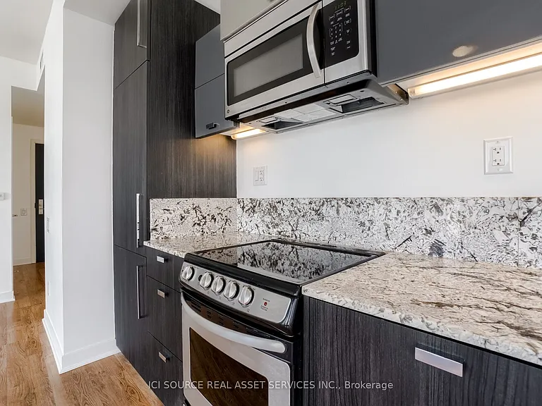 290 Adelaide St W #1504 — Photo 7