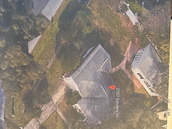 2707 Sanders Dr
